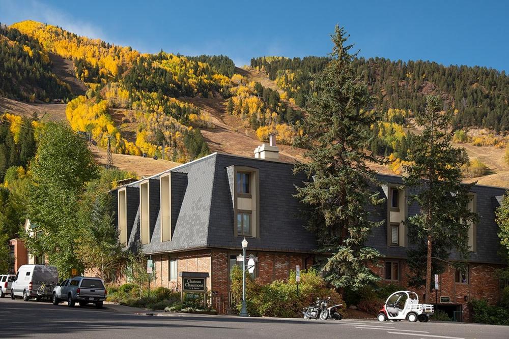 Chateau Chaumont Unit 9, Second-Floor Corner Condominium with Prime Location in Aspen view 3