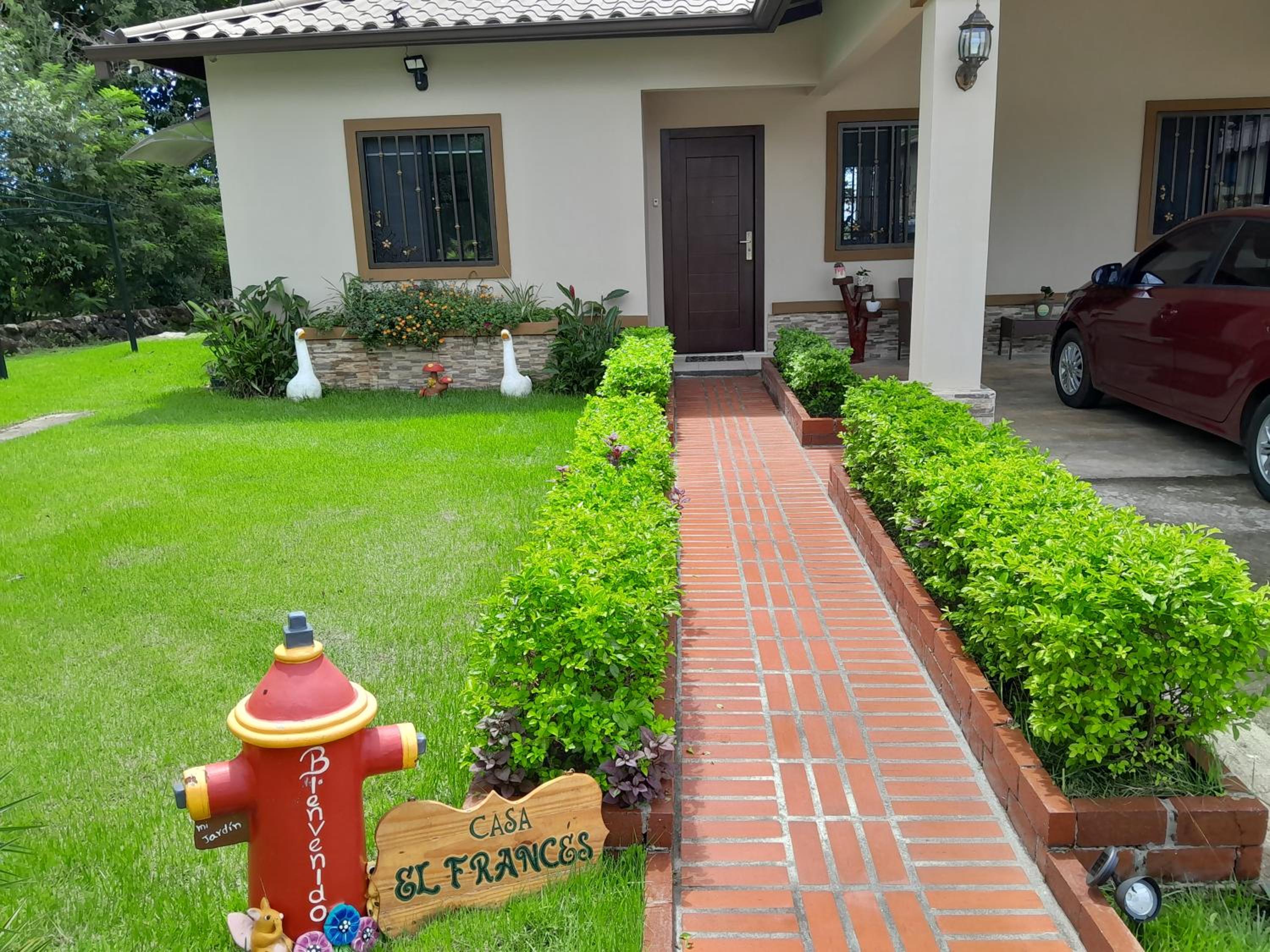 Hotel Casafrancesbqte - Image 1