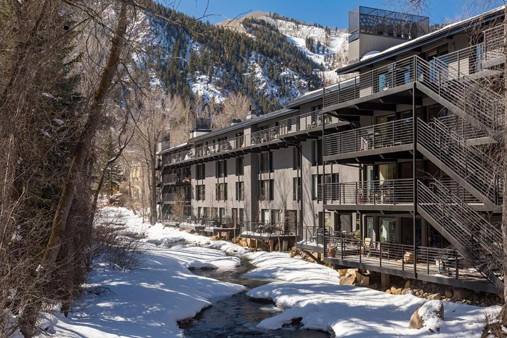 Chateau Roaring Fork Unit 25, Contemporary Condo with River Views, Close to Town view 4