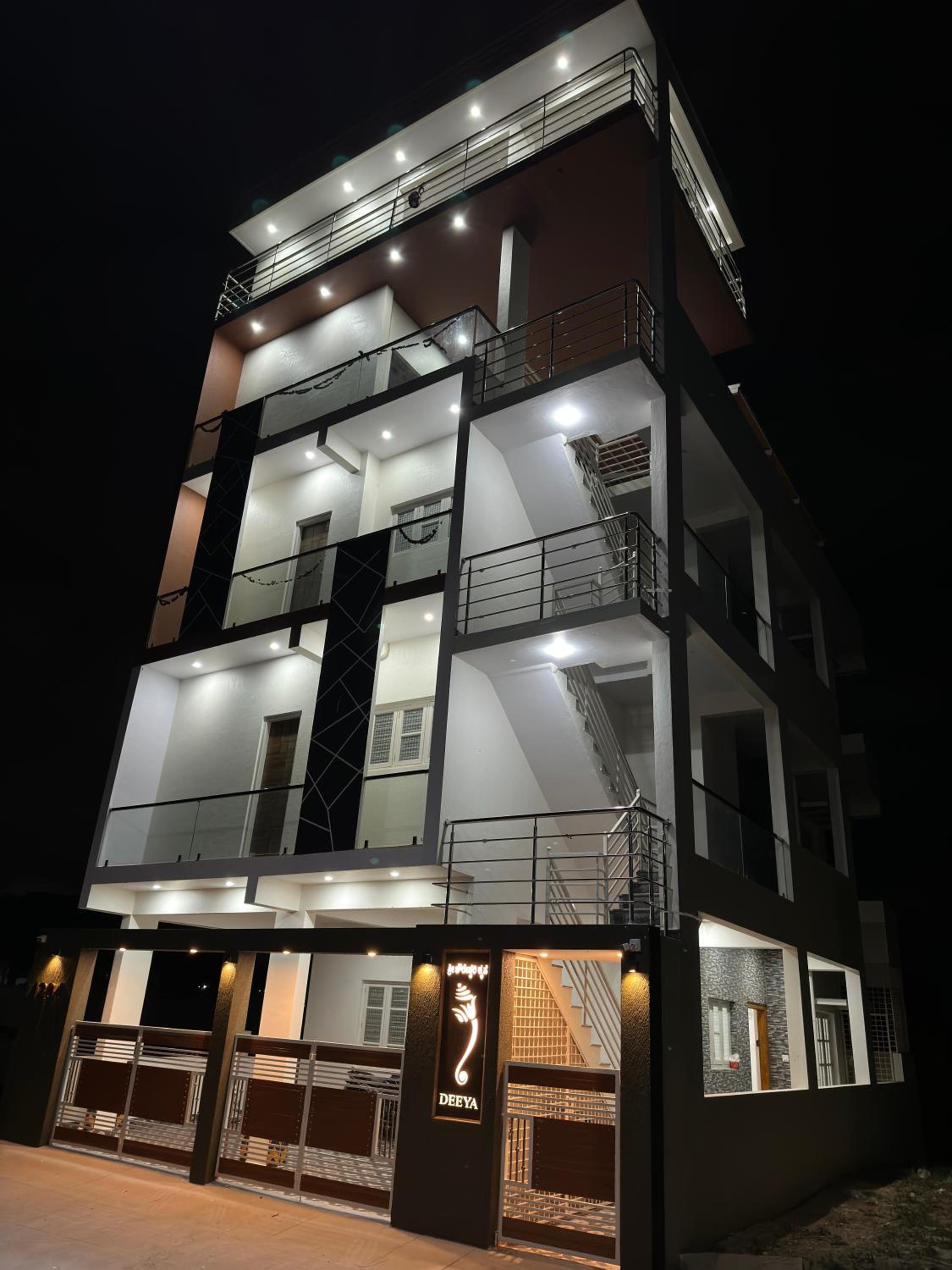 DEEYA Home Stay - A Luxury Family Guest House