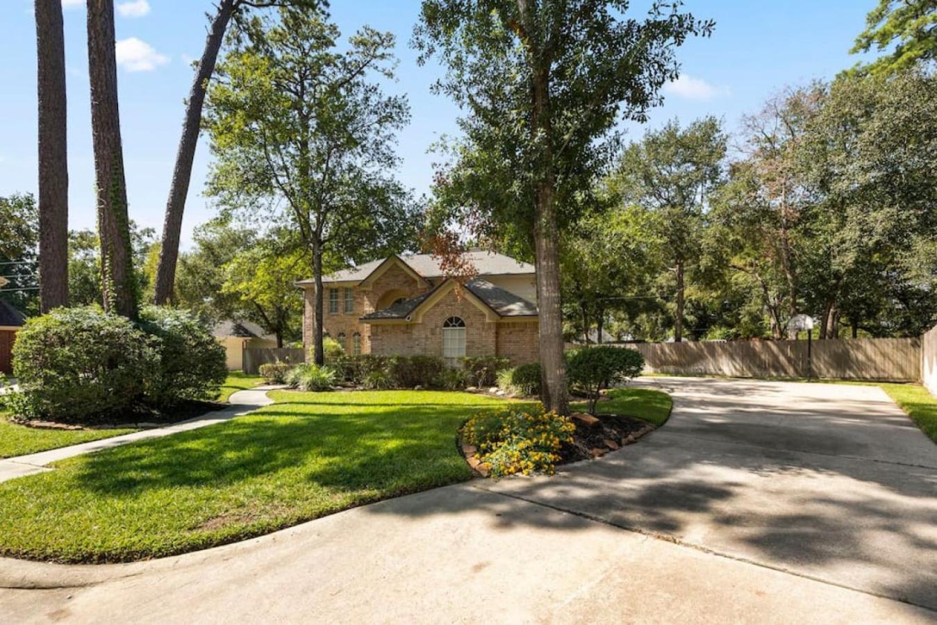 Spring TX 5BR Train Theme Heated Pool Hot Tub EV Ready Sleeps 16 view 3