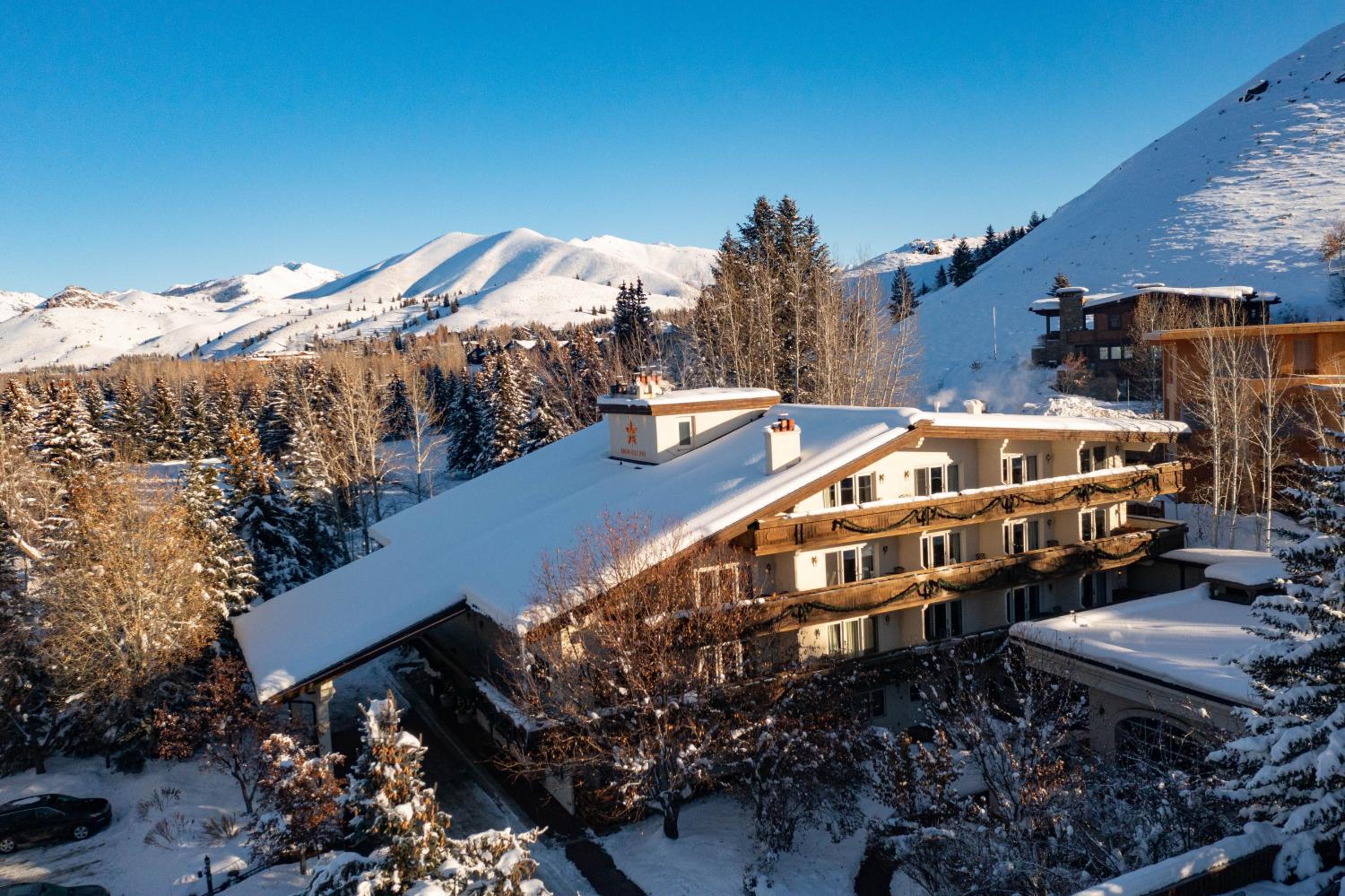 Ketchum Vacations - Knob Hill Inn - Property Image 1