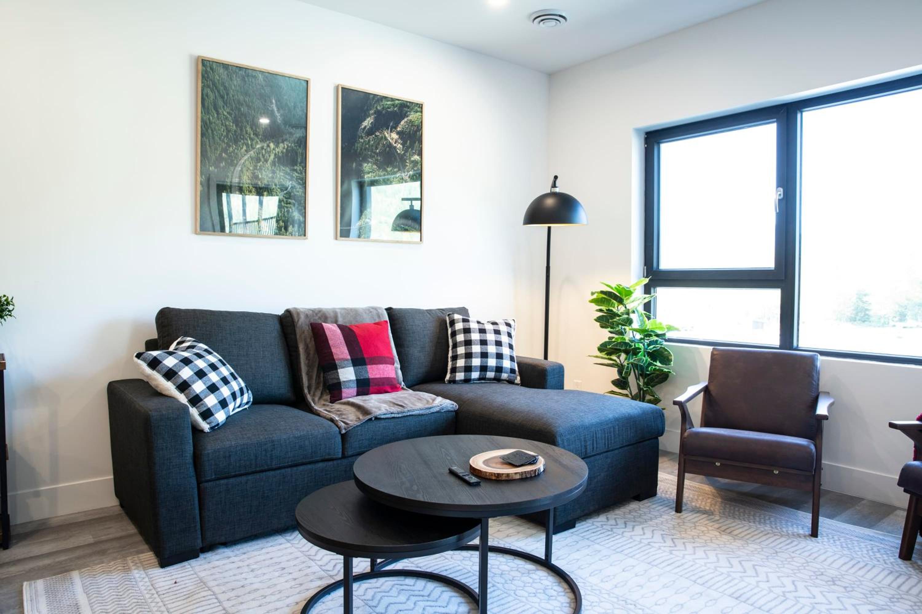 Selkirk Powder Dream - Cozy Condo (+Hot Tub)