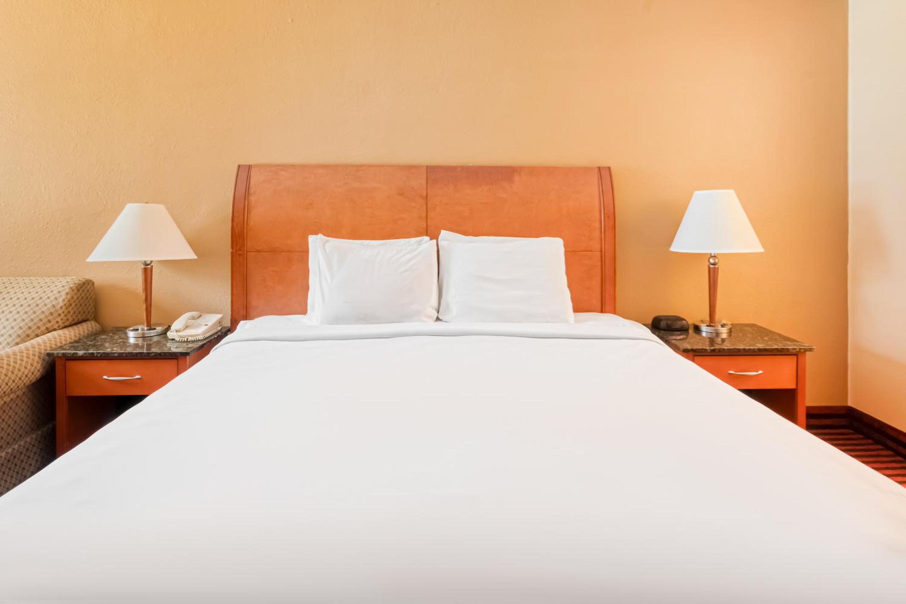 Rodeway Inn & Suites Jefferson