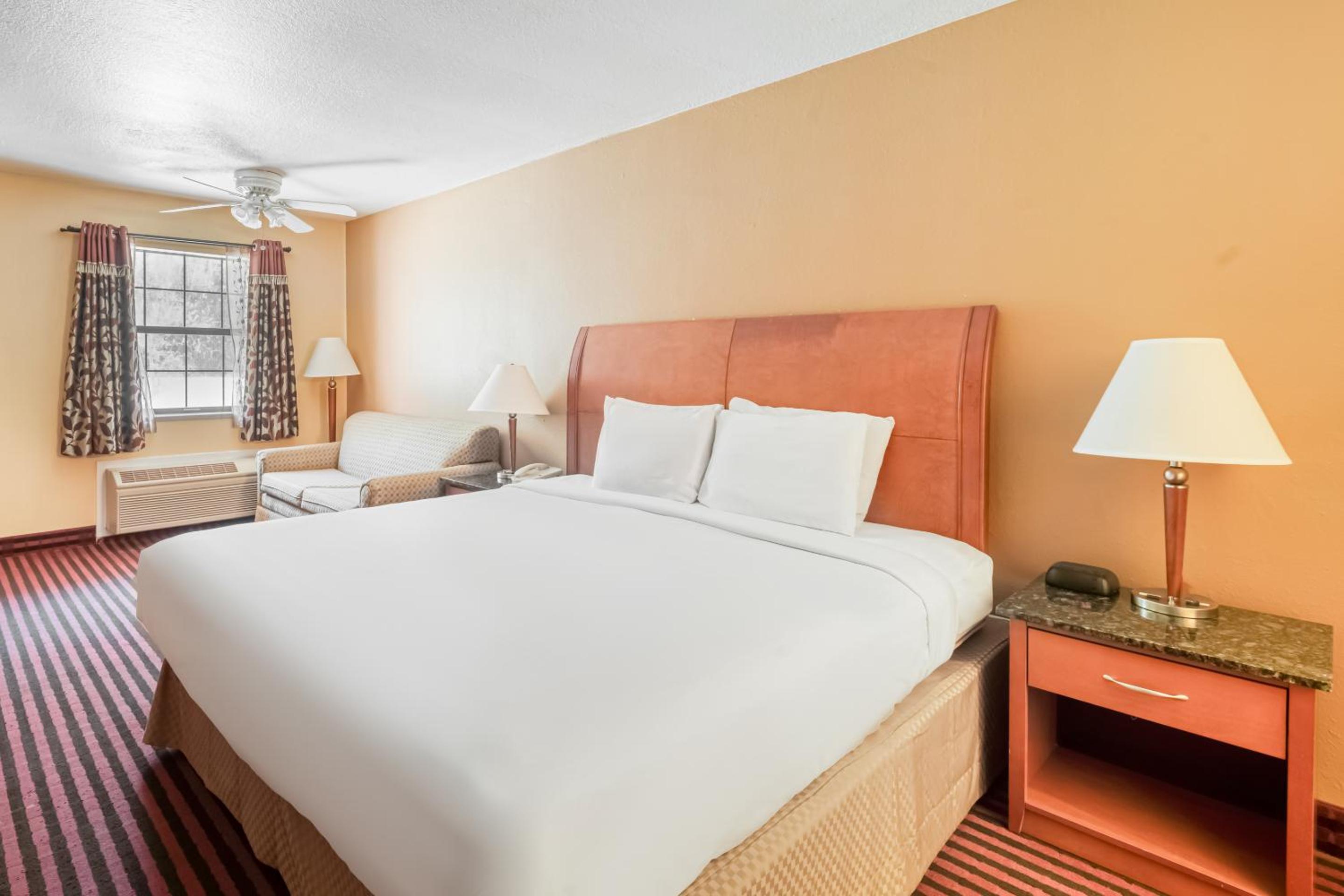 Rodeway Inn & Suites Jefferson