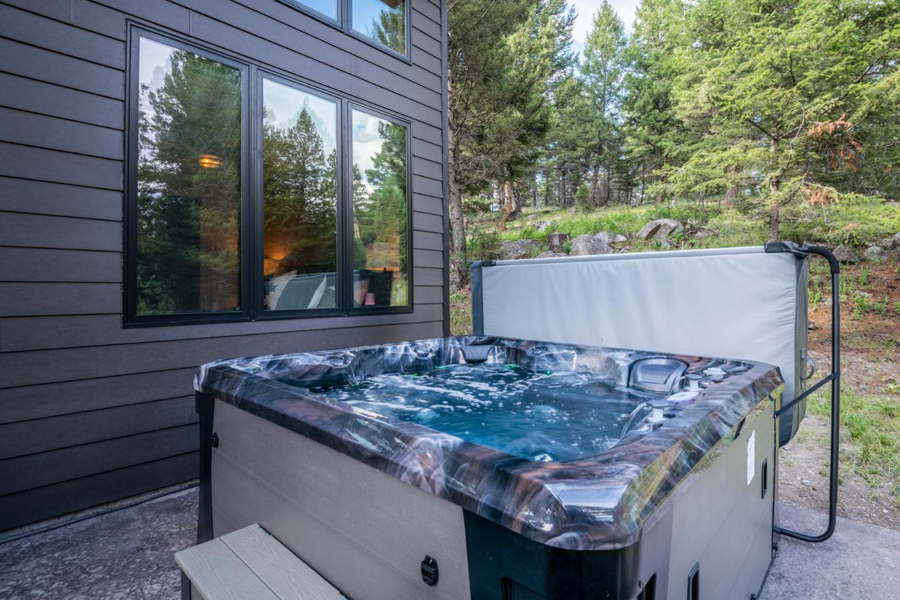 Granite Moose Hideaway Cabin view 2