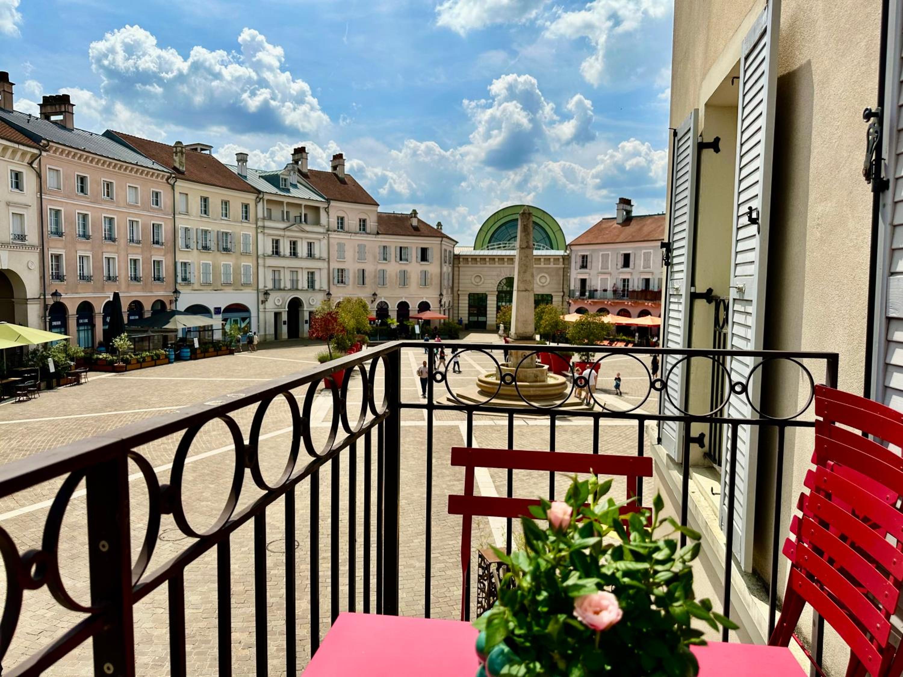 Apt Place de Toscane - 4min Disneyland-PARIS