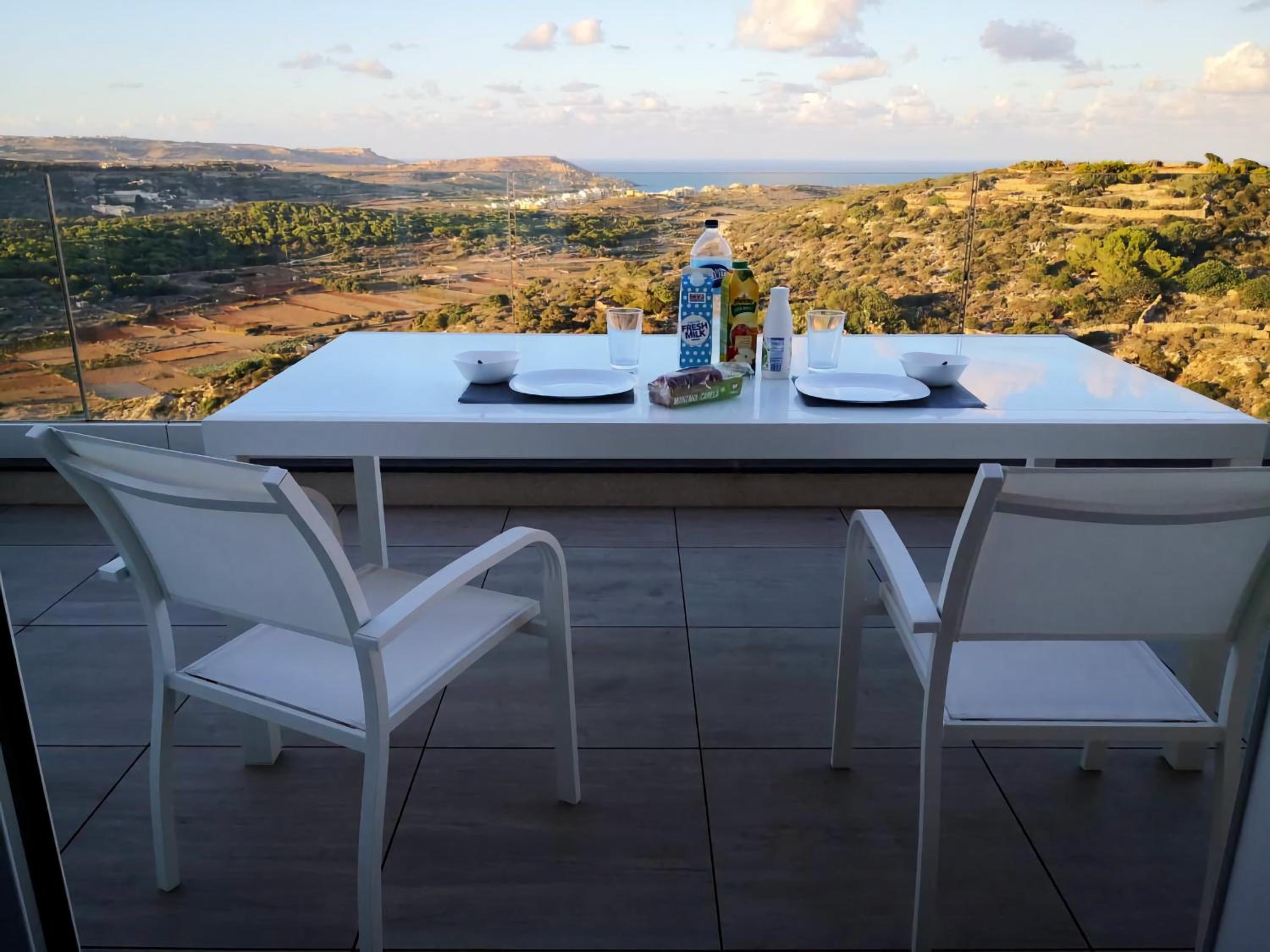 A52 - Apartment with Sea and Country Views view 4