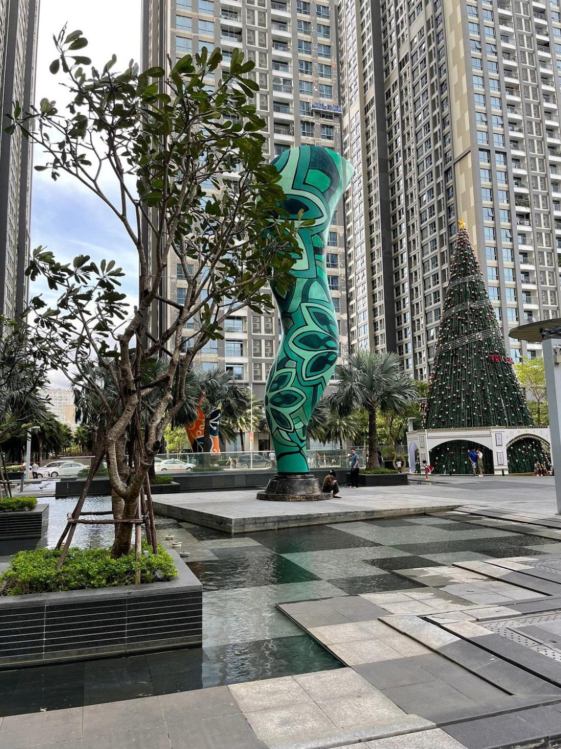 2BR Luxury SaiGon river view Landmark 81 CP Apartment