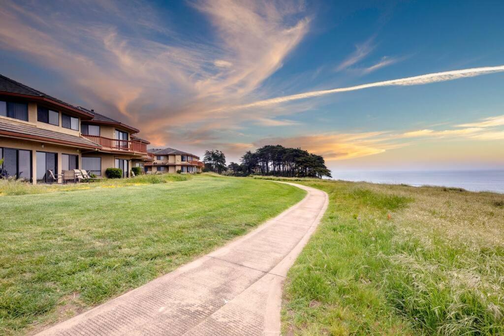 Hotel Seascape Ocean View Condo - Image 1