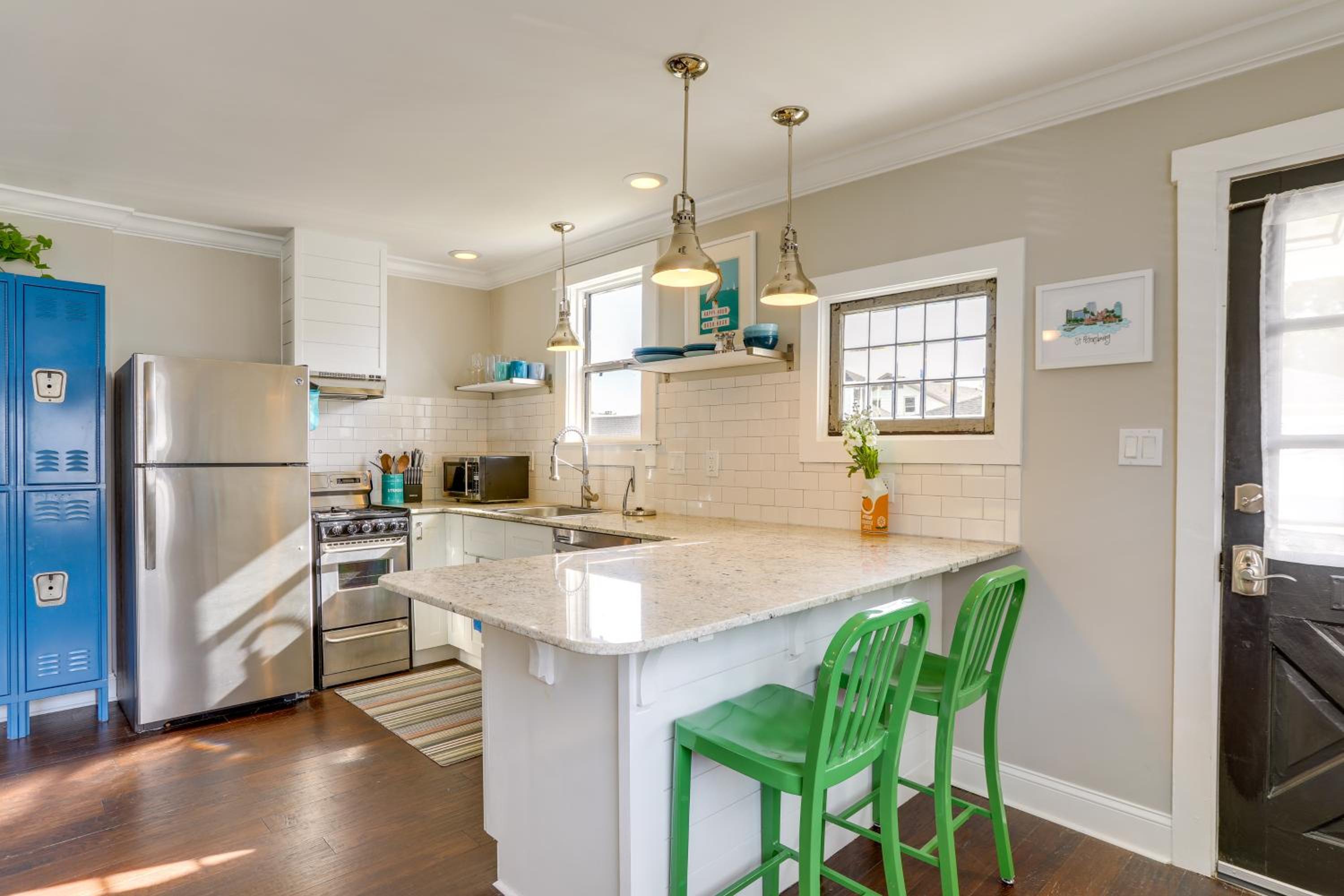 Bright St Petersburg Apartment, Walk to Downtown!
