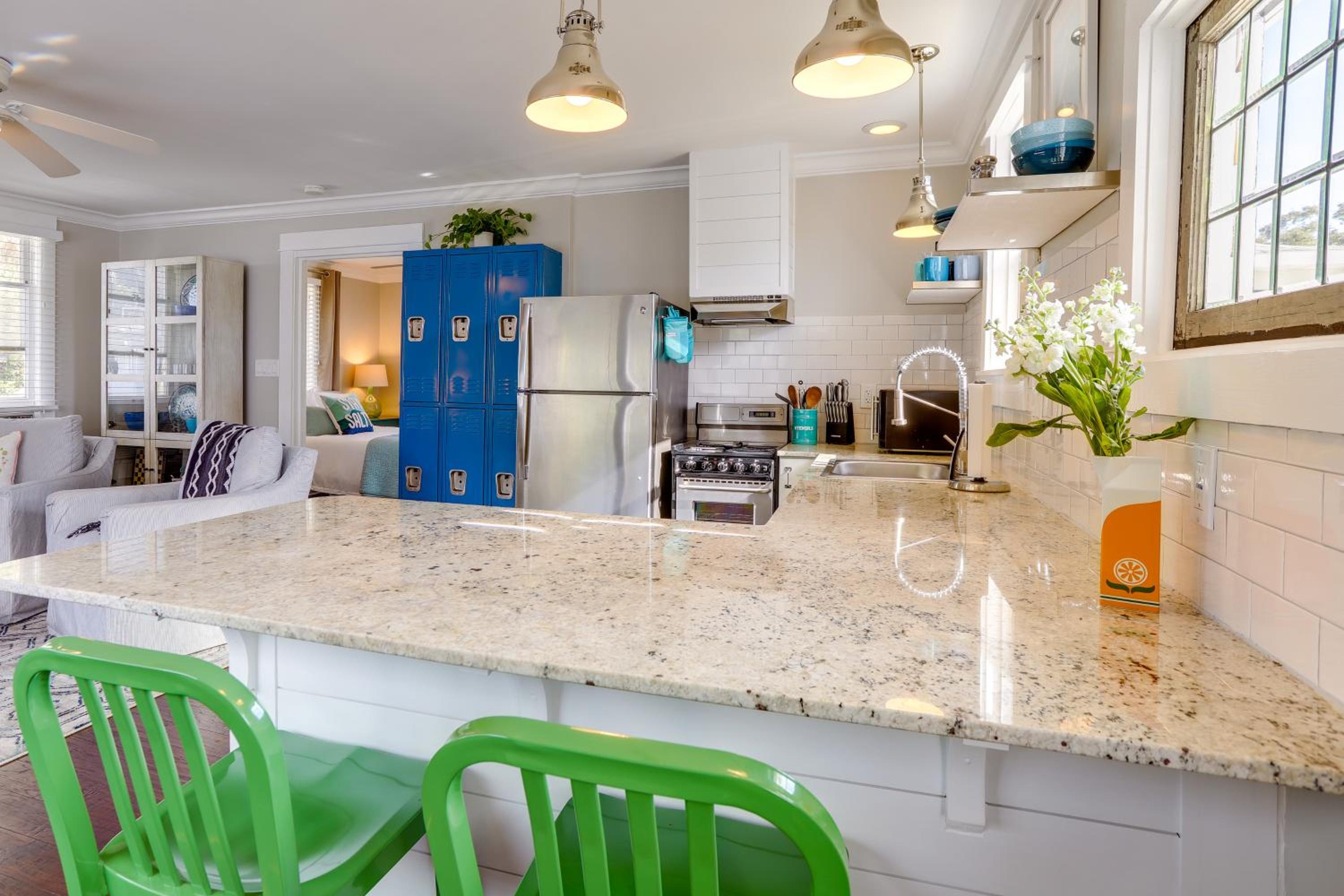 Bright St Petersburg Apartment, Walk to Downtown!