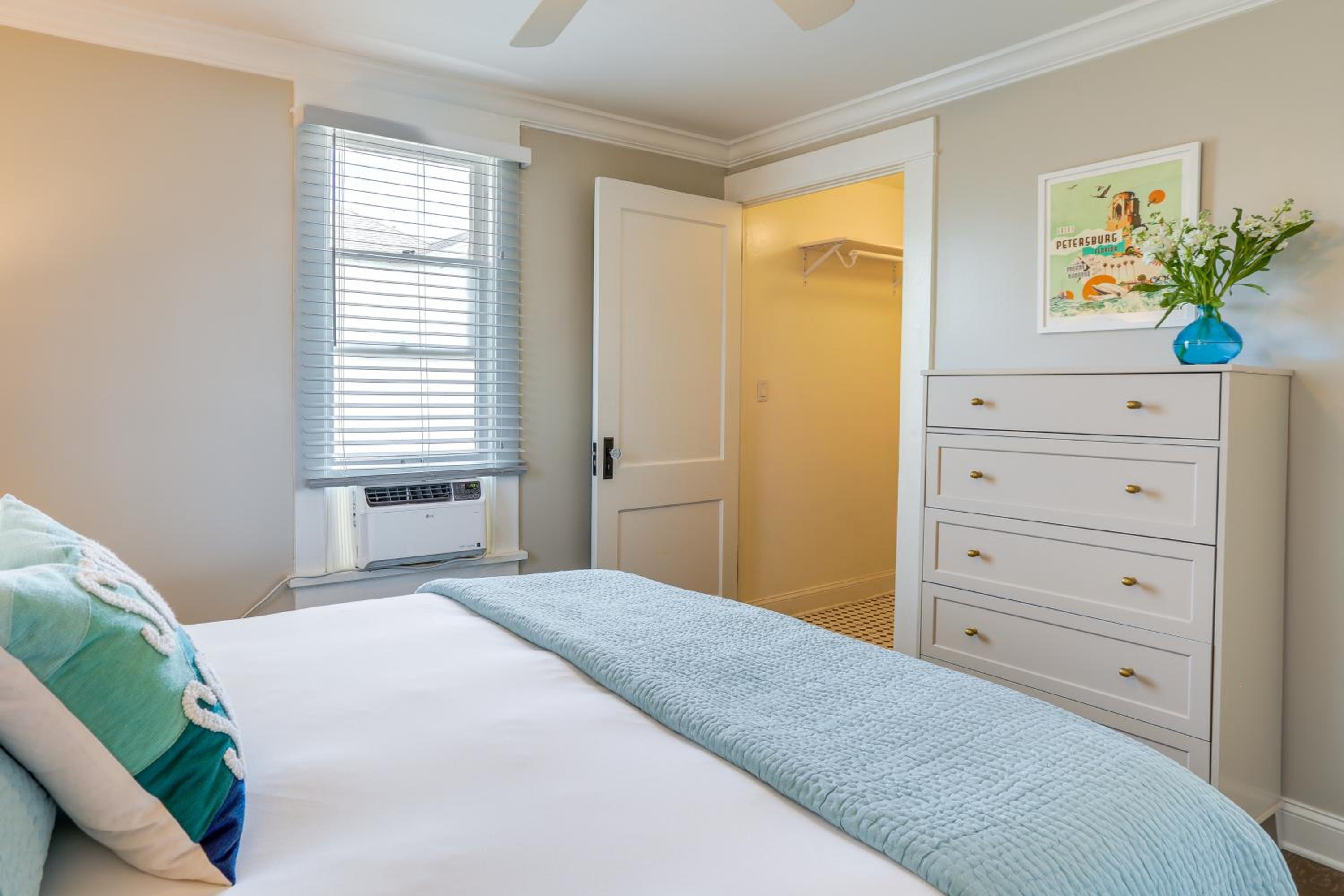 Bright St Petersburg Apartment, Walk to Downtown!