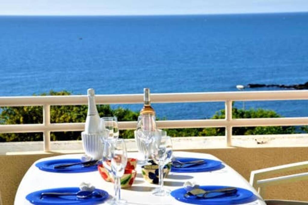 Spectacular 3 bedrooms Sea Views apartment
