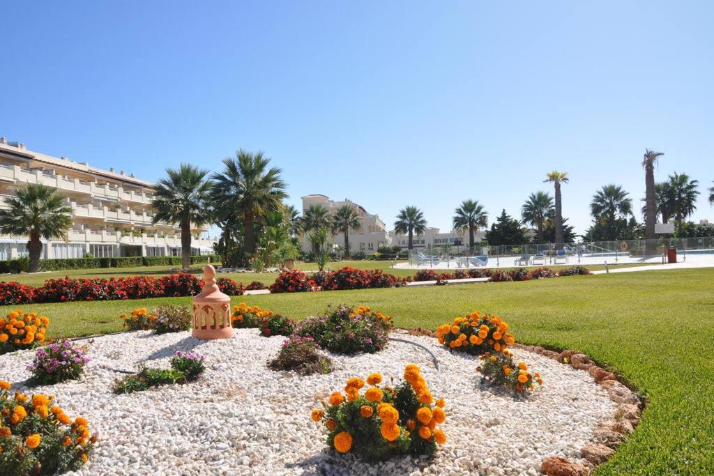 Spectacular 3 bedrooms Sea Views apartment