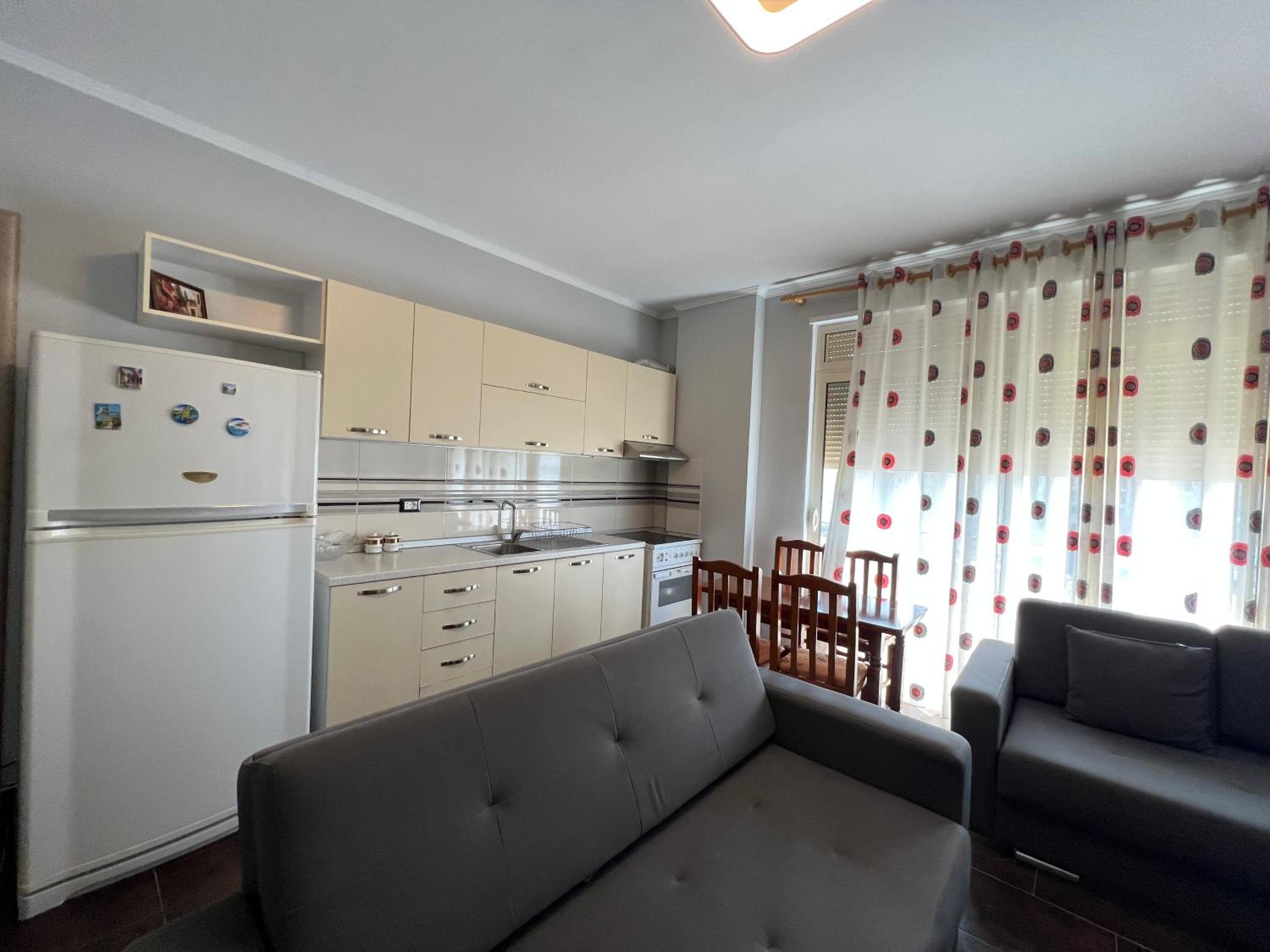 Waveside Apartment Getaway