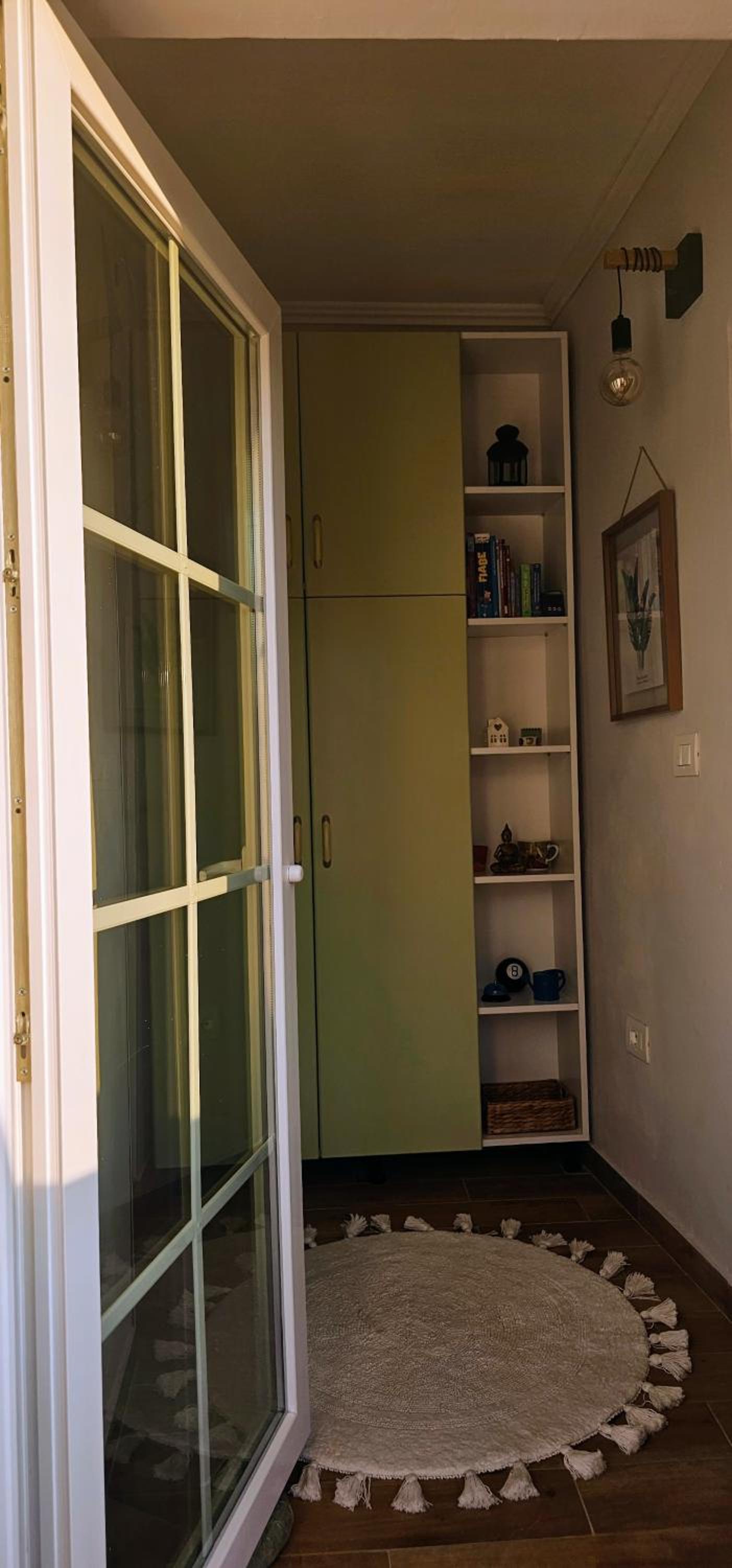 Nuçi's Place Lovely apt with balcony 15 min from Blloku