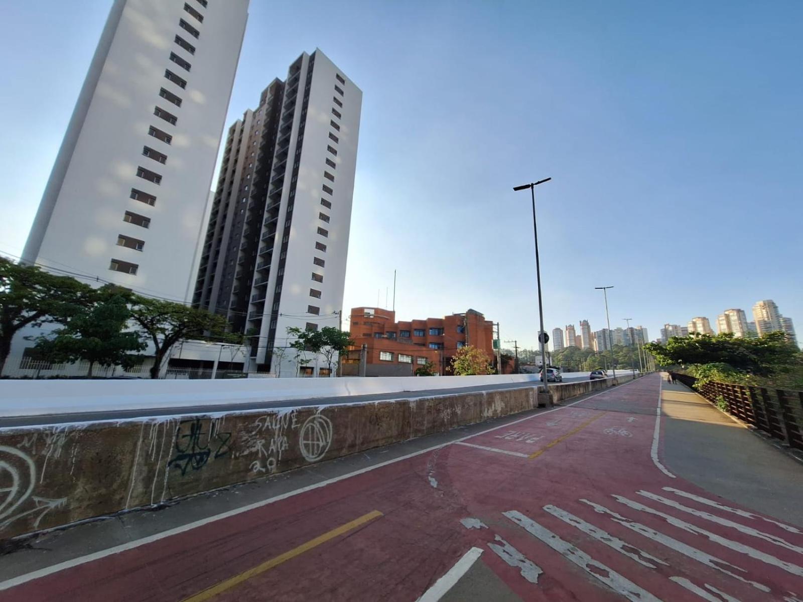 1107 Ponte Laguna, Pq Burle Marx, Apto 1 dorm e Varanda