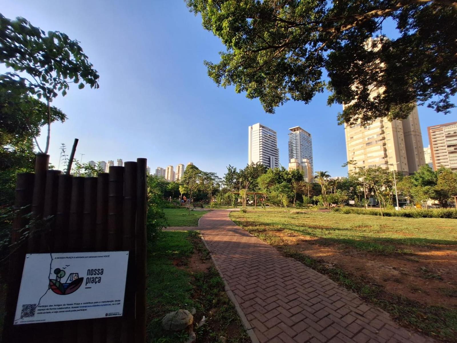 1107 Ponte Laguna, Pq Burle Marx, Apto 1 dorm e Varanda