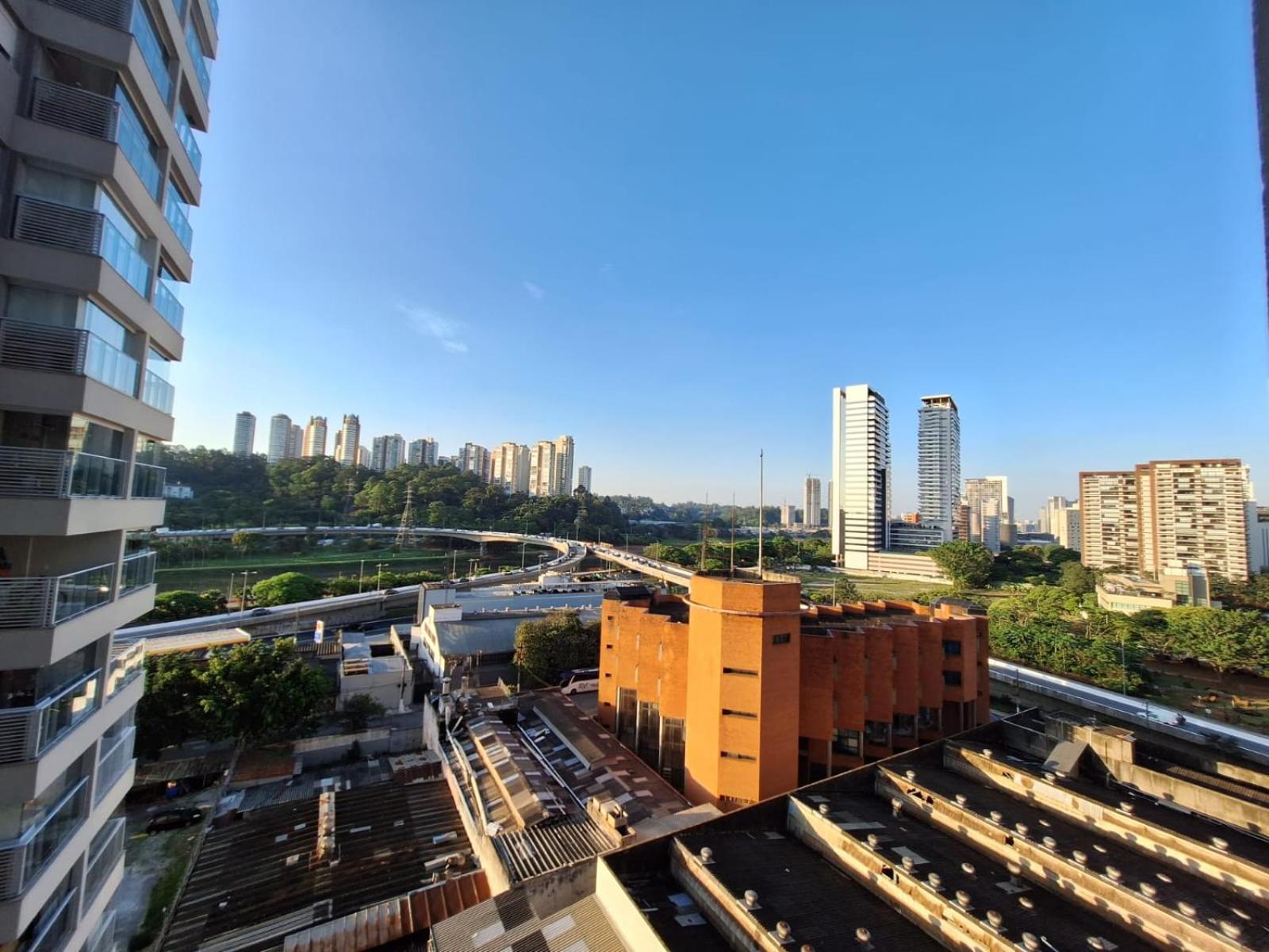 1107 Ponte Laguna, Pq Burle Marx, Apto 1 dorm e Varanda