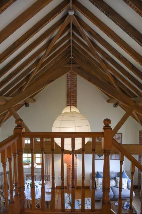 Peaceful country cottage in stunning surroundings