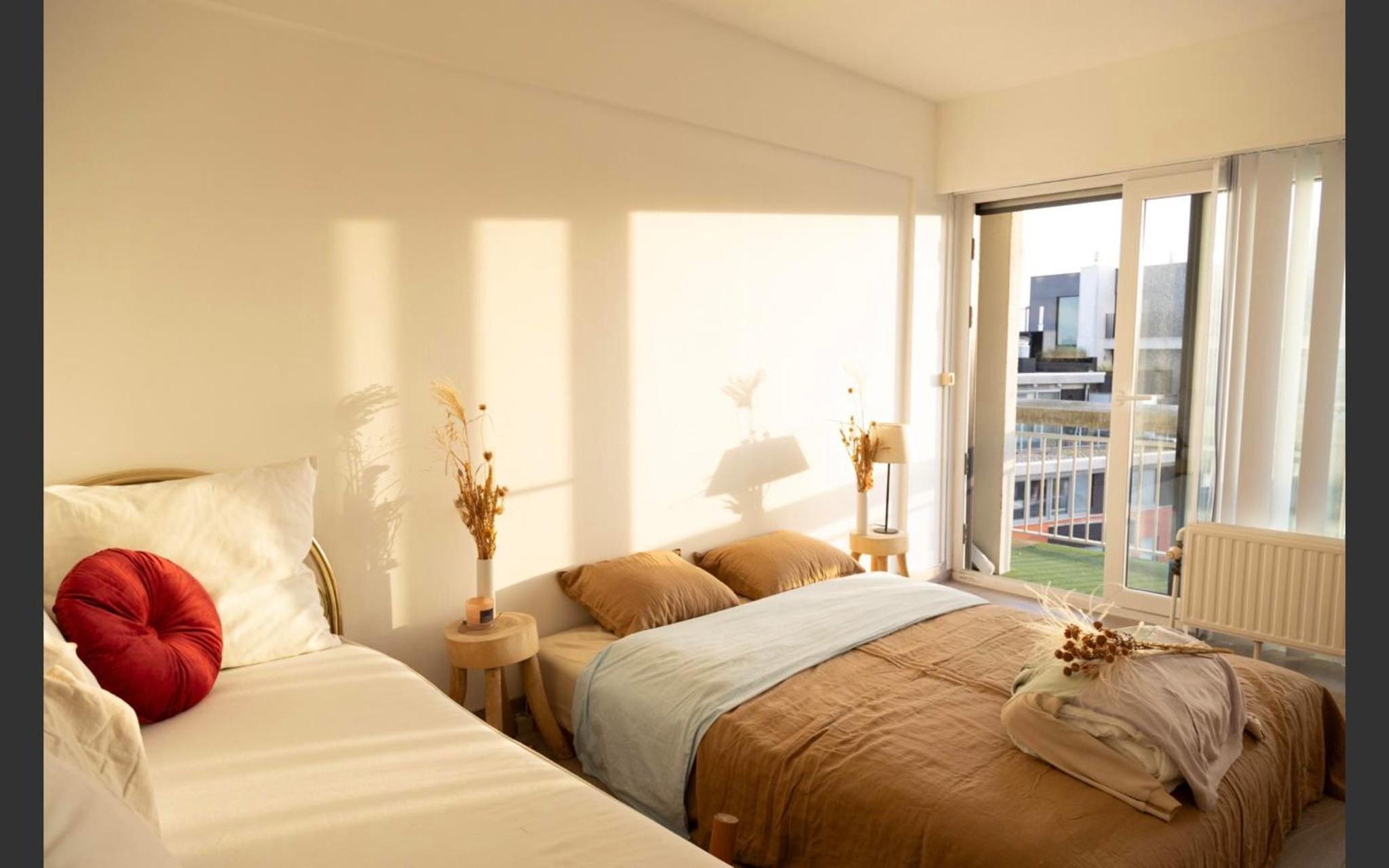 Charmant & licht appartement met groot L terras - Zicht op Mercator