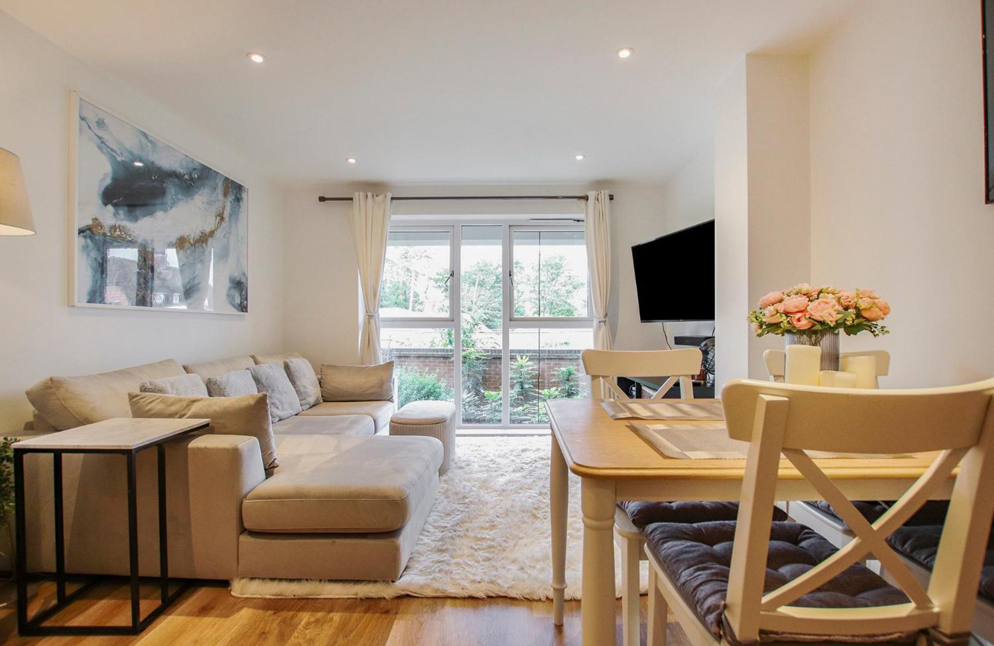 Luxurious 1 Bedroom West Bridgford Apartment view 4
