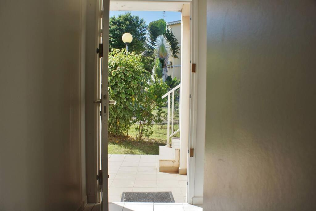Très bel appartement T3 avec piscine et vue mer view 3