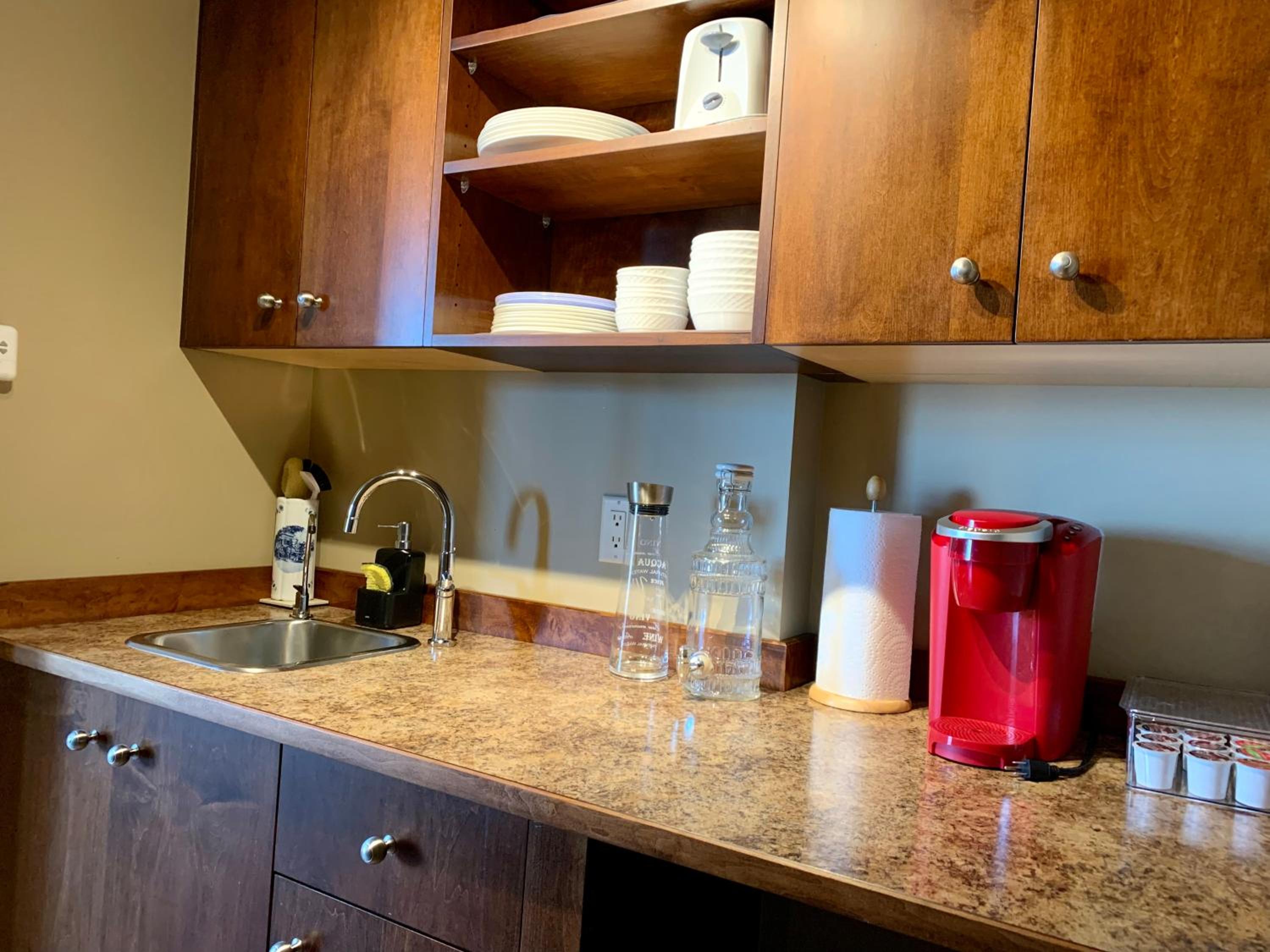 Waterfront deluxe guest suite