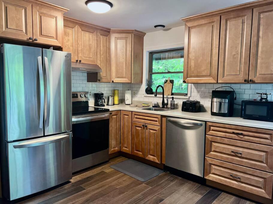 Miscellaneous Market Vacations - Zen Spa Oasis Retreat Sauna/Hotub/Firepit/Fun/Gameroom - Property Image 4