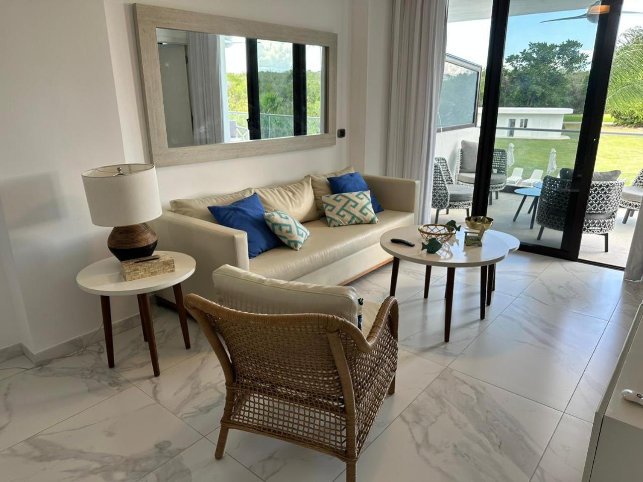Apartamento, cana rock Star