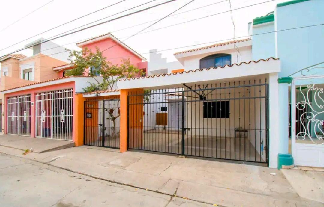 Casa cerca de playa y zona dorada view 4