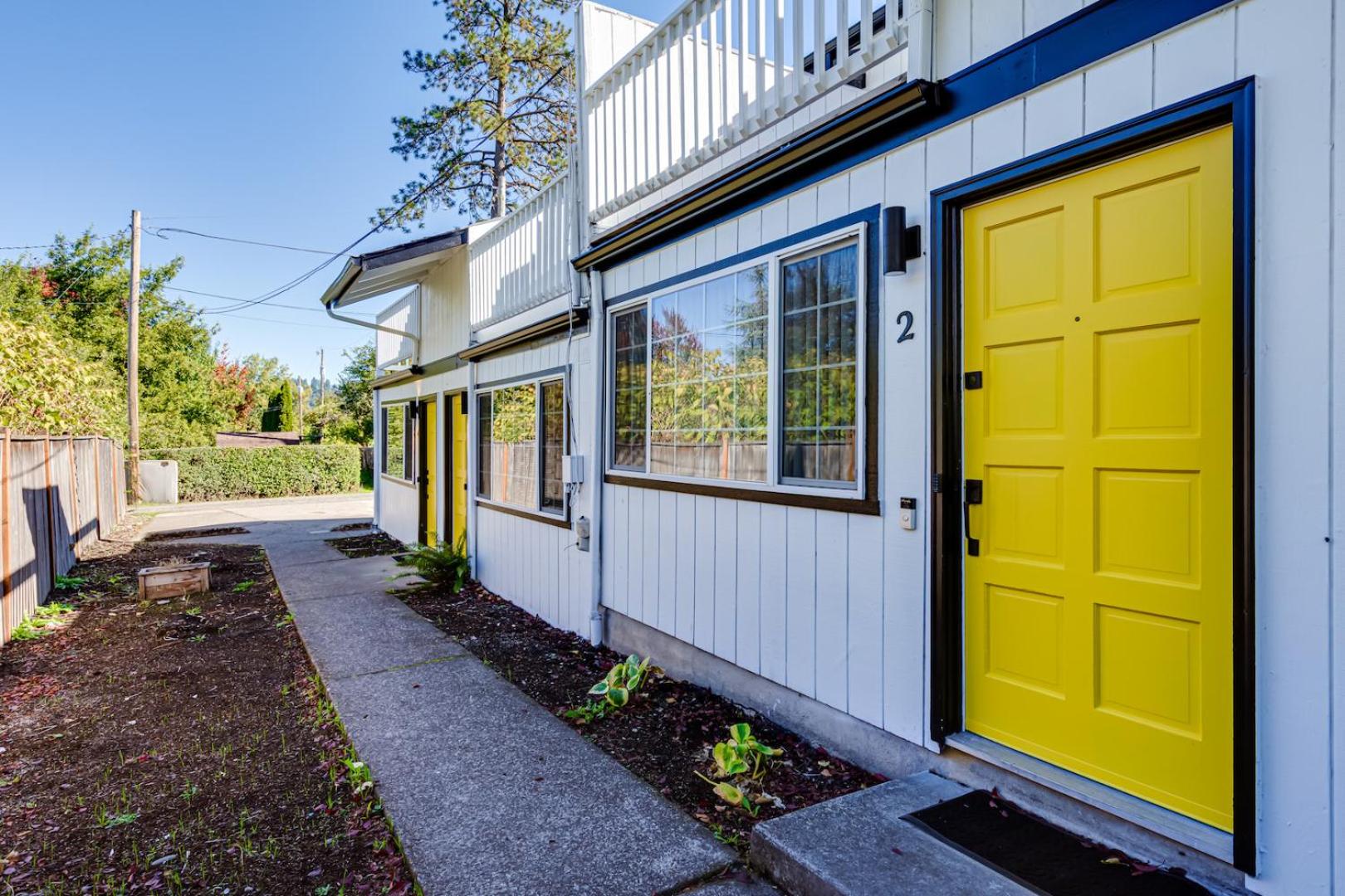 Modern Retreat near UofO, Autzen Stadium, Amazon Park #2 view 3