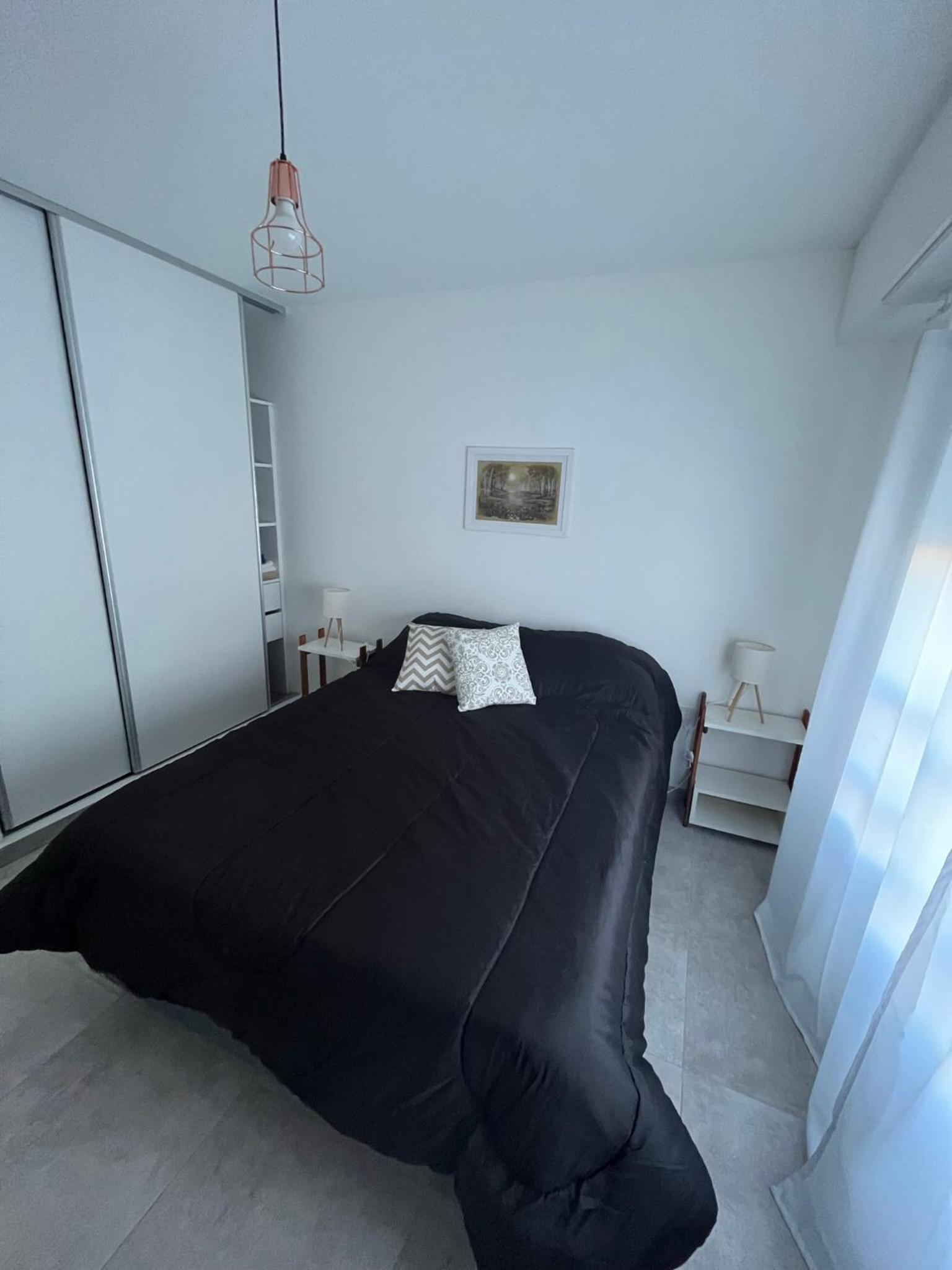 Departamento nuevo con balcón