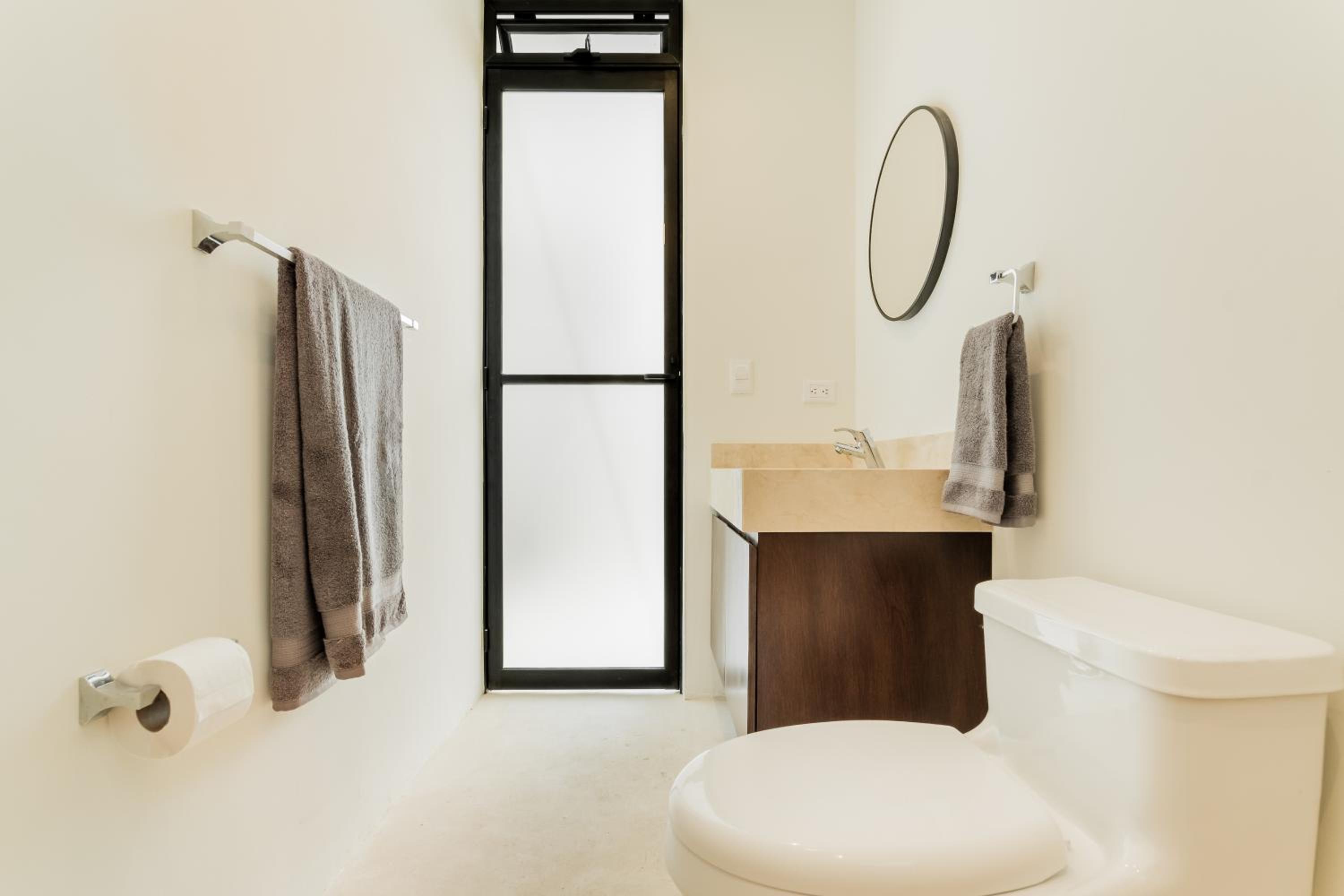 Private Luxury Room with private bath and breakfast