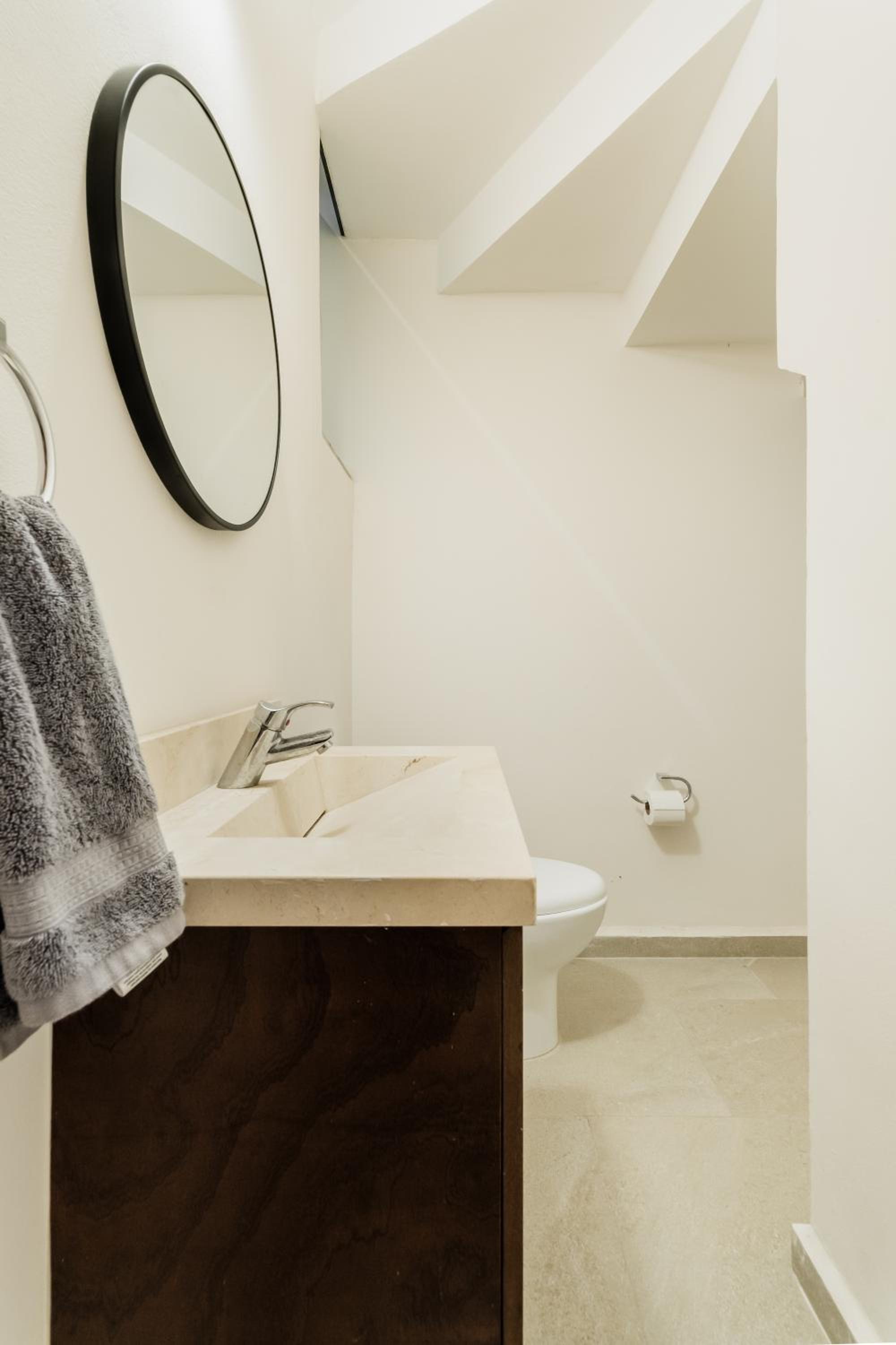 Private Luxury Room with private bath and breakfast