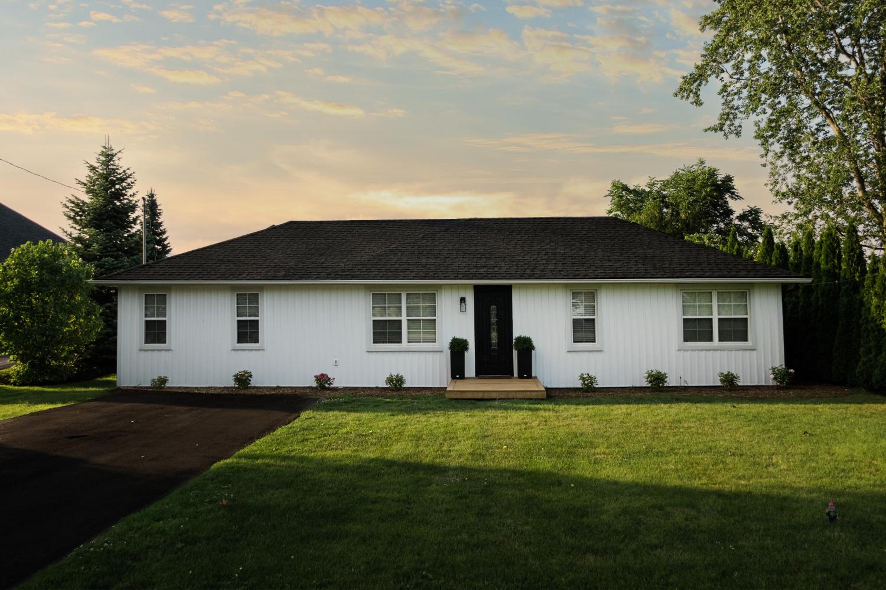The Little White Haus