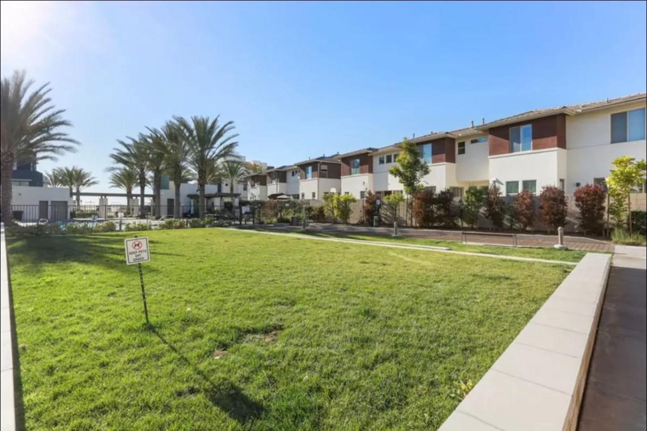 San Diego Vacations - 2 Bedroom Loft Townhome in Otay Ranch - Property Image 25