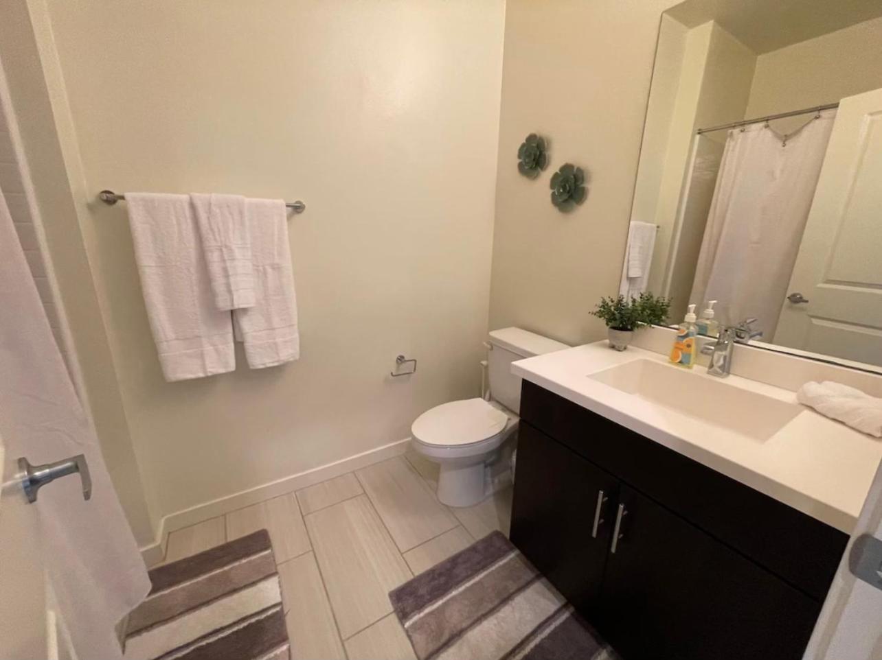San Diego Vacations - 2 Bedroom Loft Townhome in Otay Ranch - Property Image 5