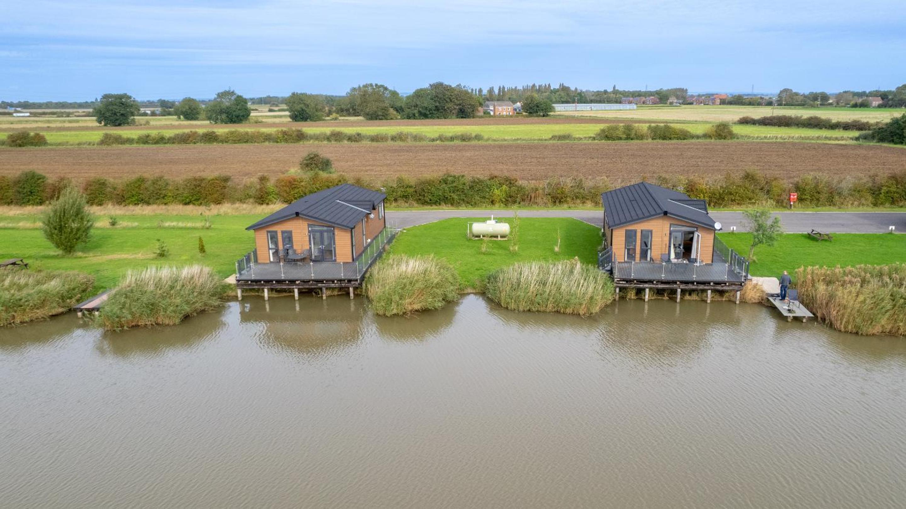 Lakeside Fishing Cabins view 3