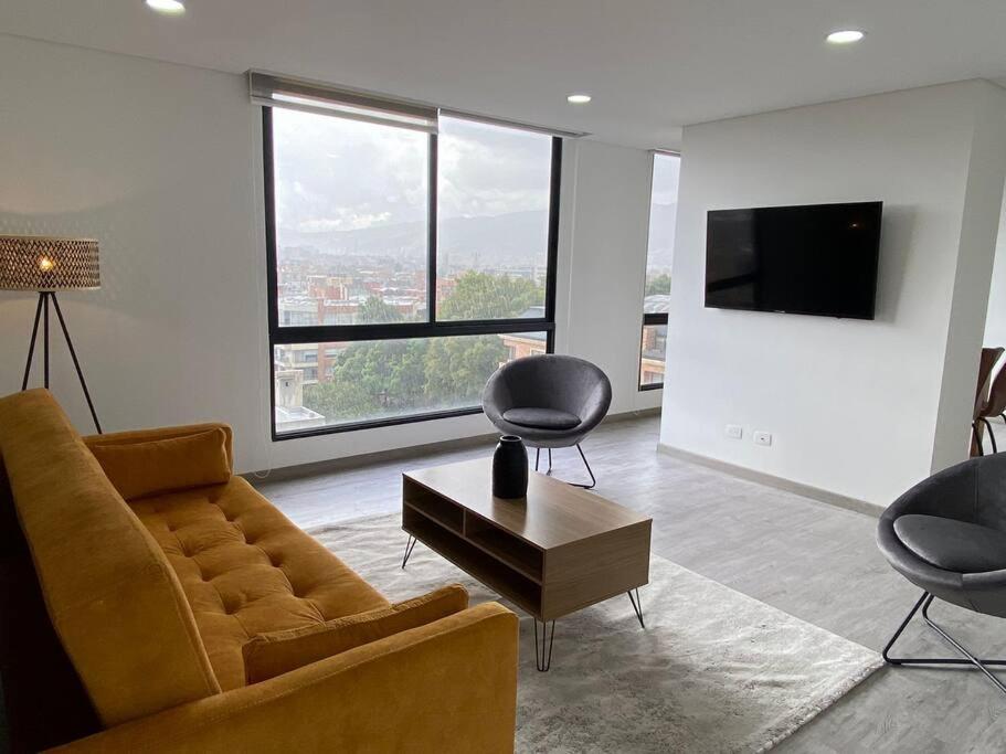 Luxury Unicentro Hab2