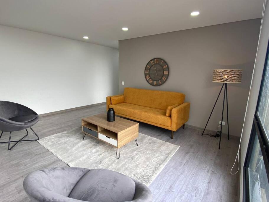 Luxury Unicentro Hab2