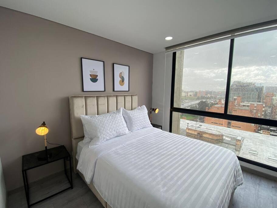 Luxury Unicentro Hab2