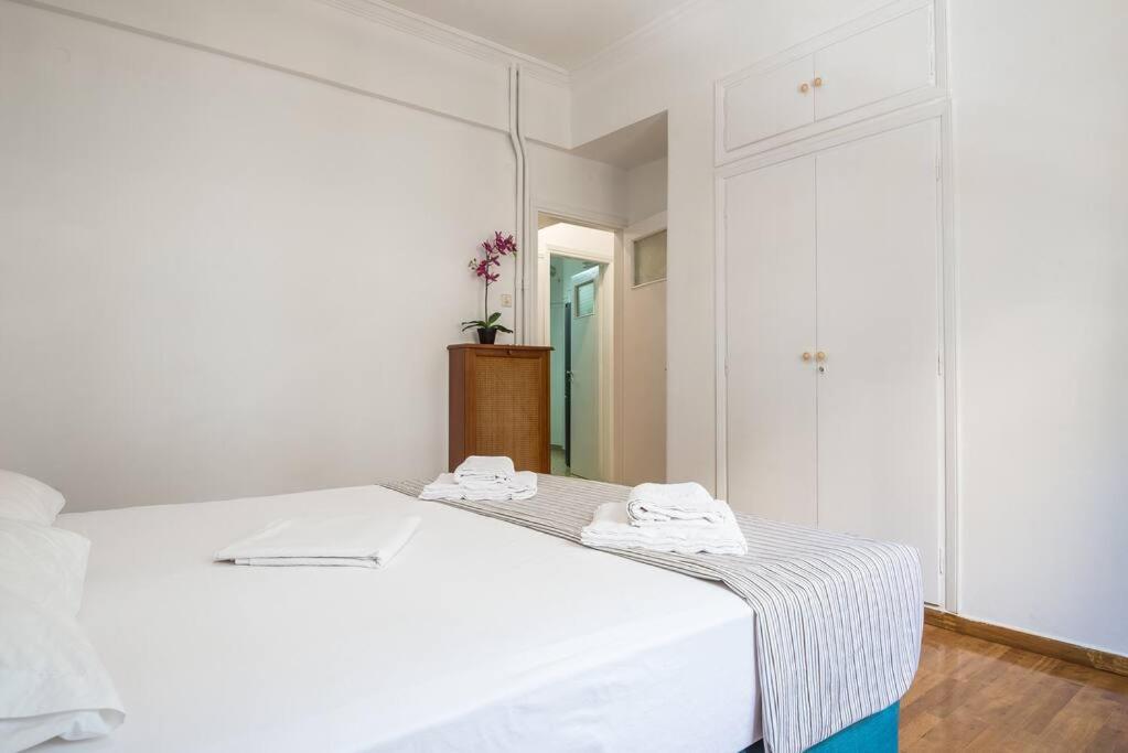 Athens Divas Familia Suite