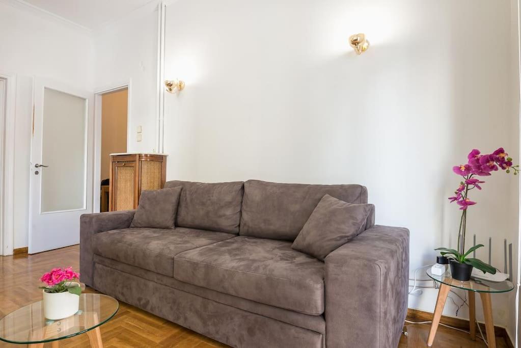 Athens Divas Familia Suite