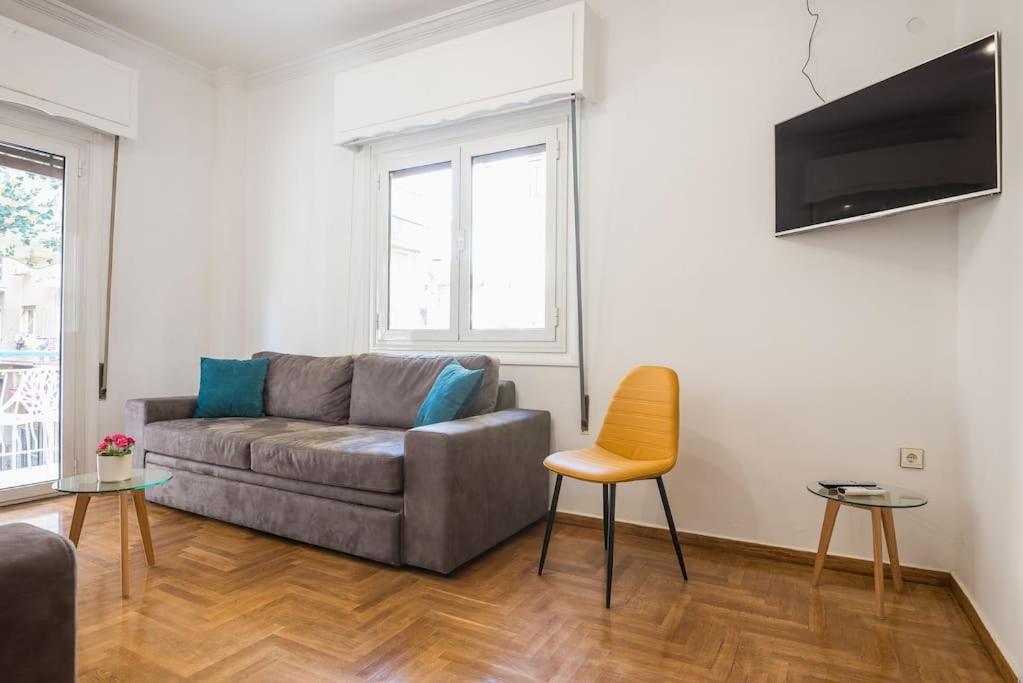 Athens Divas Familia Suite
