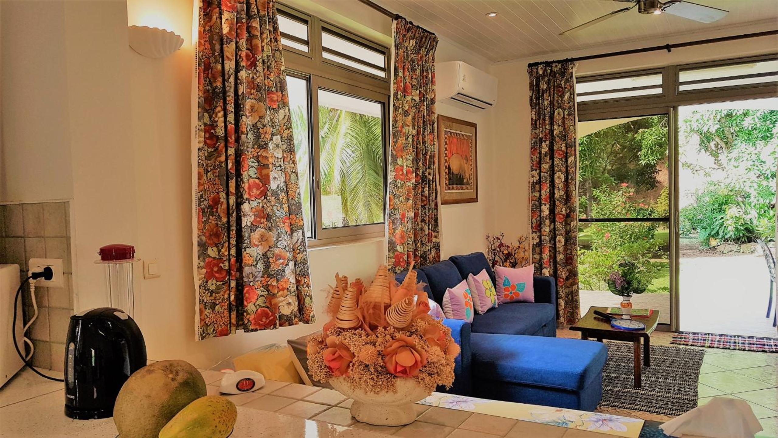 HUAHINE - Tipanier House view 4
