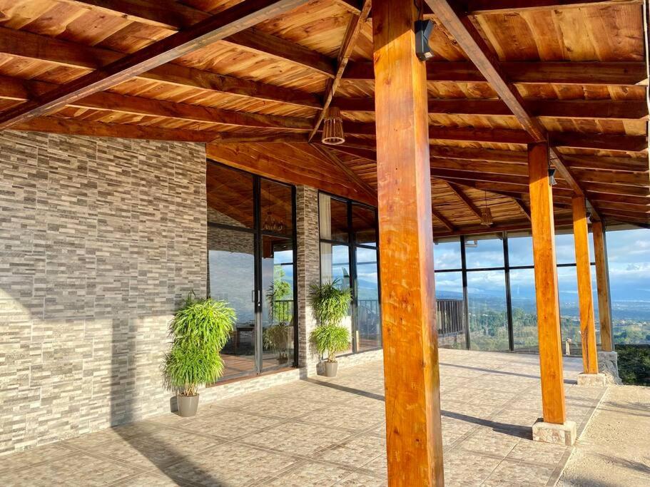 Astonishing view at Poás Volcano slopes: Casa Lili
