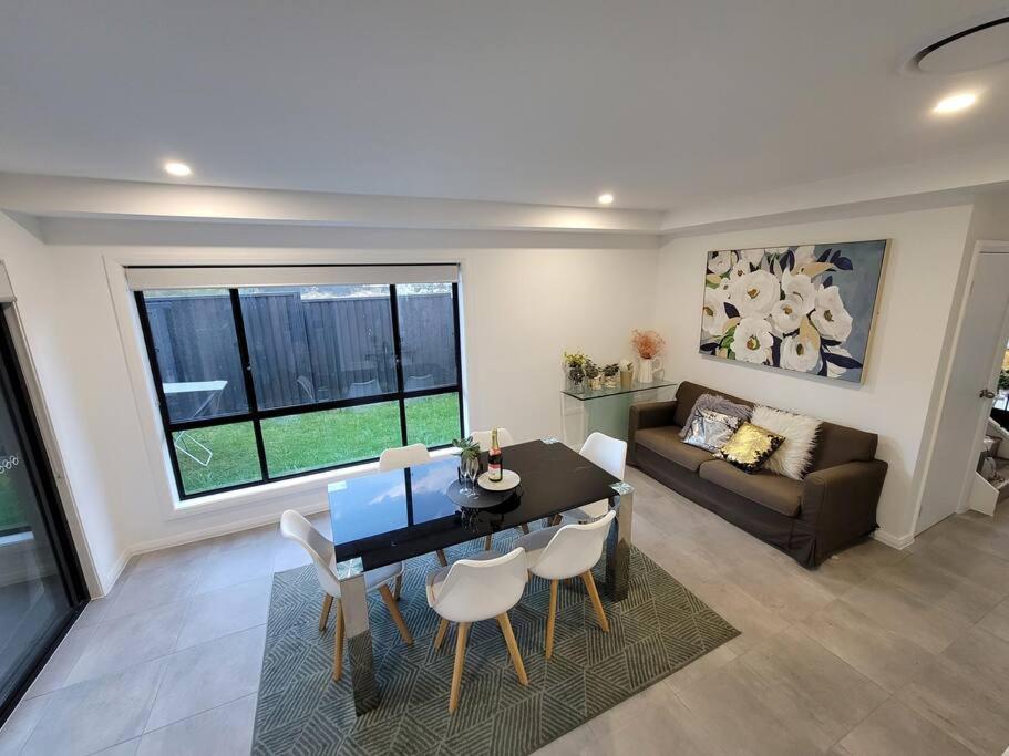 New 5 bedroom house in Rousehill