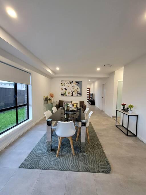 New 5 bedroom house in Rousehill